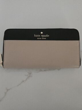 NWT Kate Spade Wallet